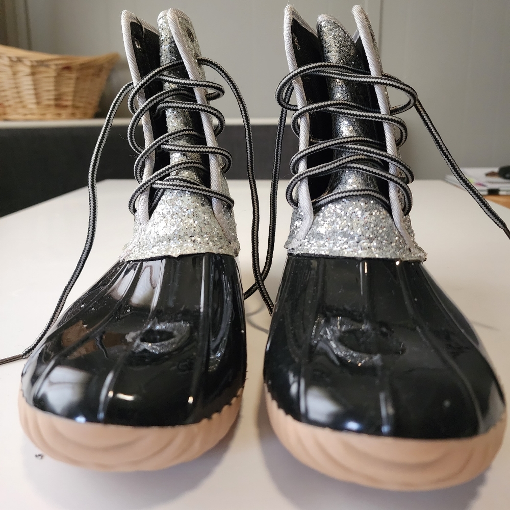 Black and silver glitter duck boots NWOT